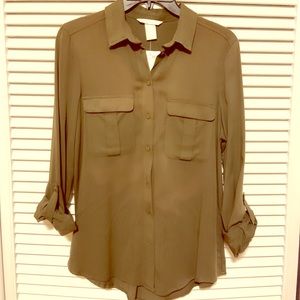 Blouse with front pockets